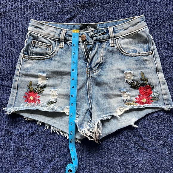 Angie Embroidered High Rise Denim Jean Shorts  size S w/ floral details - Picture 10 of 11